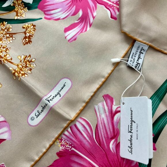 New Salvatore Ferragamo Silk Scarf Flowers Beige Multicolor Wrap Scarf - Picture 9 of 15